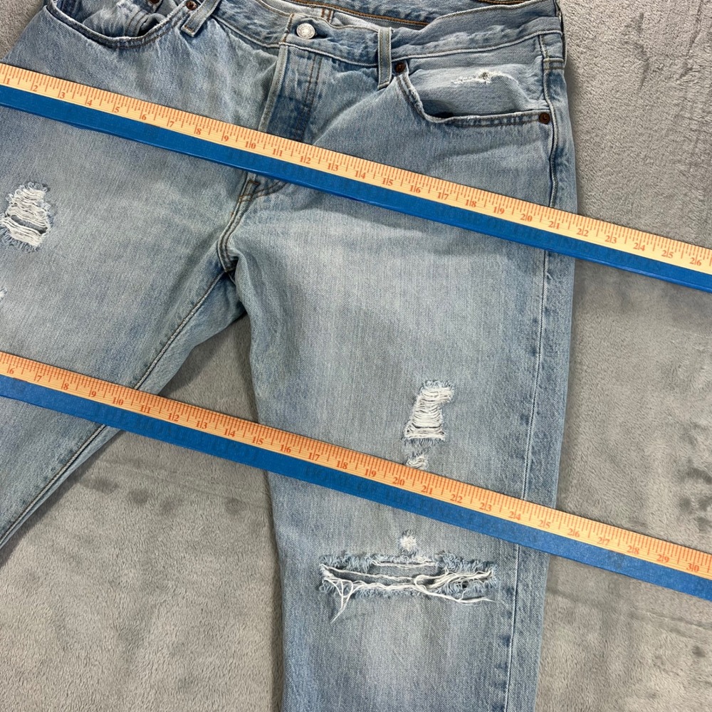 LEVI'S501 CT Jeans Women 36x28 Light Wash‎ Good Distressed Ripped Tapered Custom - Picture 12 of 16